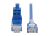 Eaton Tripp Lite Series Up-Angle Cat6 Gigabit Molded Slim UTP Ethernet Cable (RJ45 Right-Angle Up M to RJ45 M), Blue, 3 ft. - Närbild